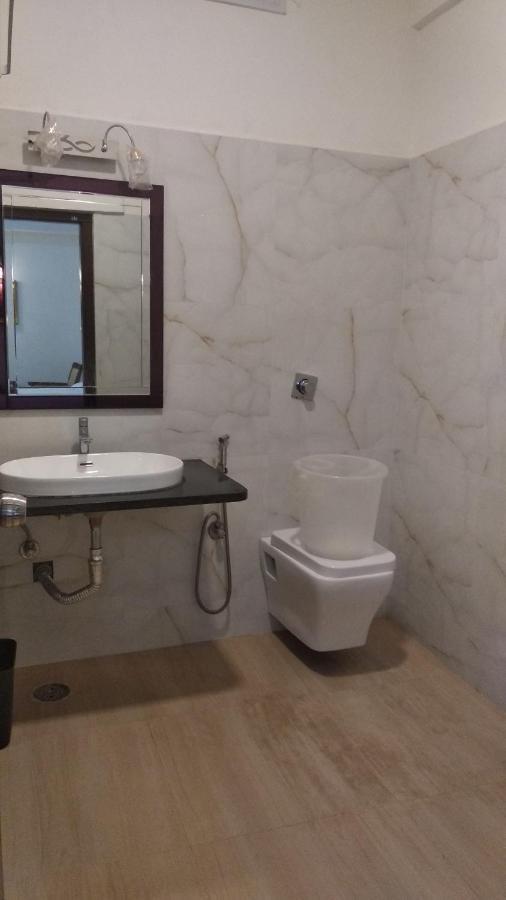 Grand Milestone Hotel Mysore Esterno foto
